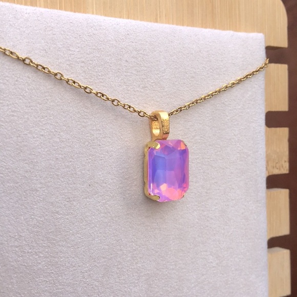Pink-Purple Opal Aurora Borealis + Gold Emerald Cut Crystal Pendant Necklace - Picture 6 of 14